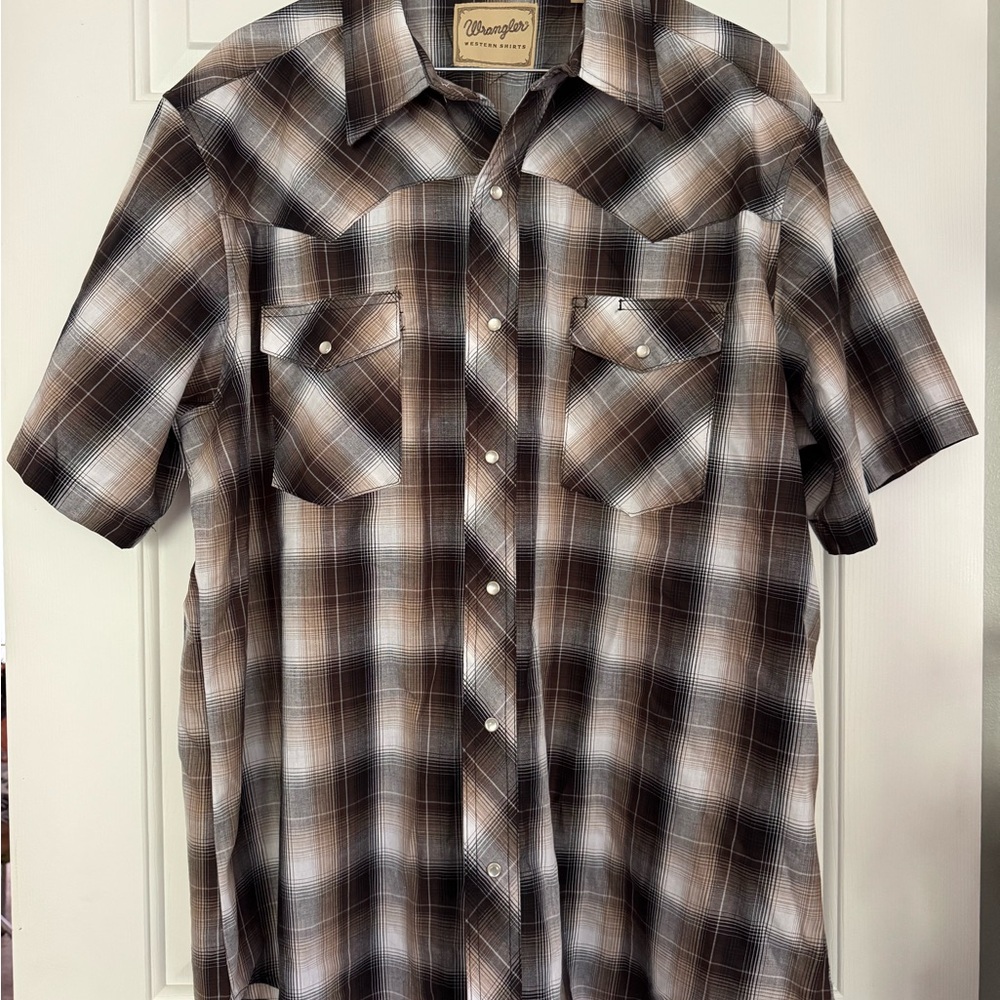 Wrangler Men's Black and Brown Plaid Snap Down Shirt